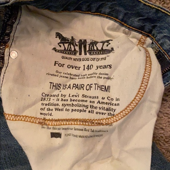 Levi Strauss 508 Distressed Jeans - Picture 3 of 6